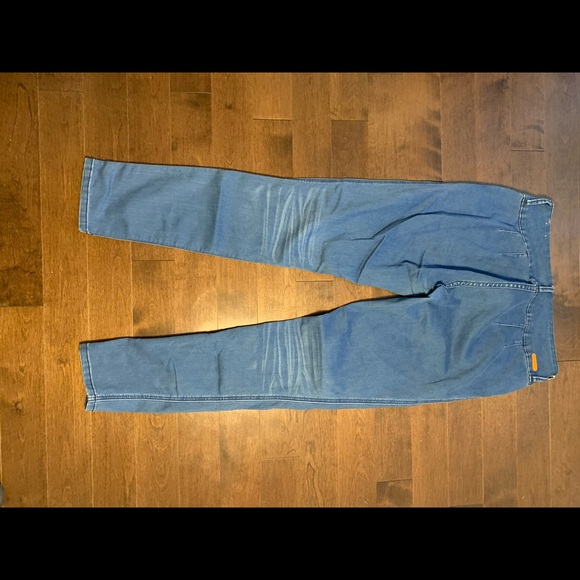 Jeans - Picture 2 of 2